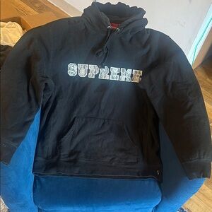 Supreme Black Hoodie Sweater